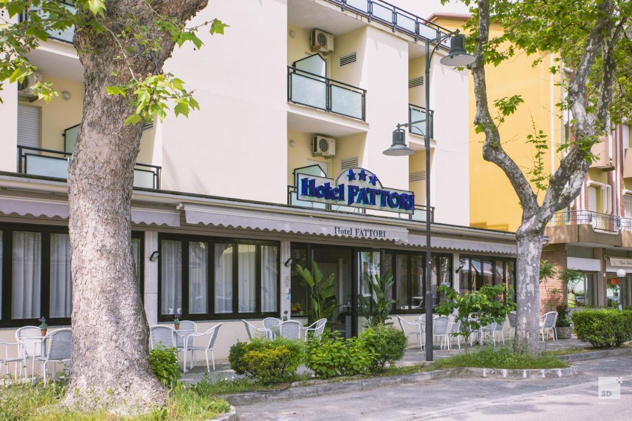 Hotel Fattori Cesenatico Exterior foto