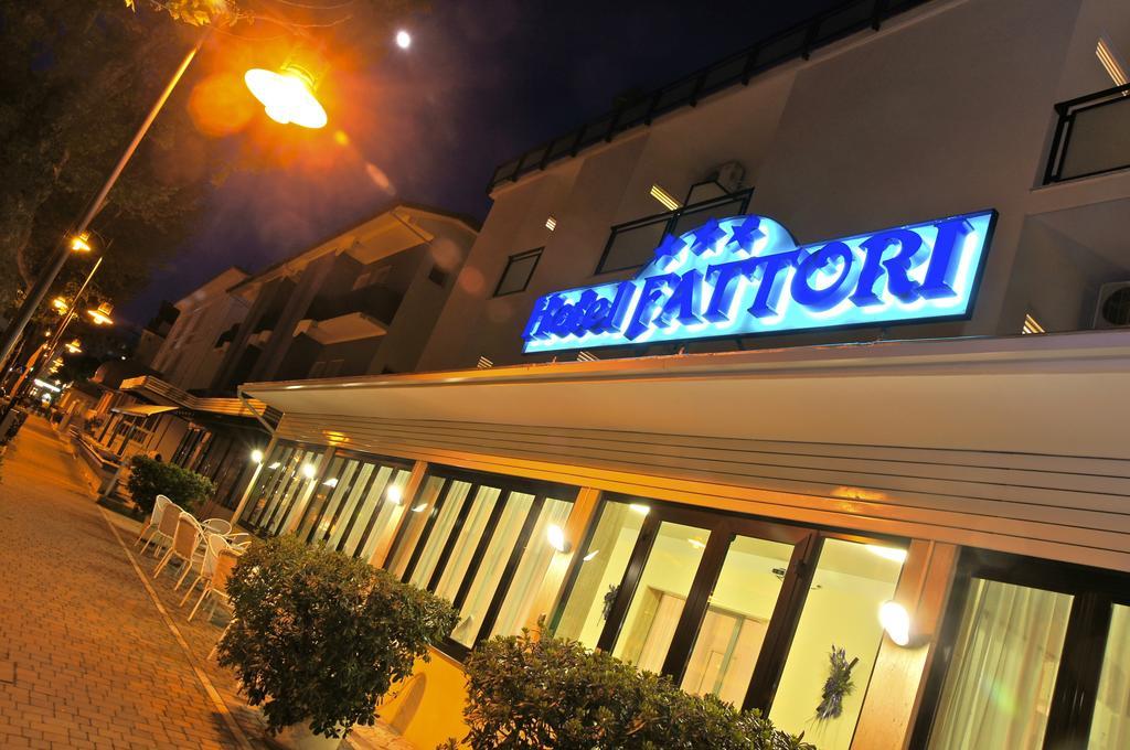 Hotel Fattori Cesenatico Exterior foto